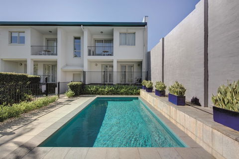 Adina Apartment Hotel Sydney Chippendale - Holiday Sunshine Coast 2