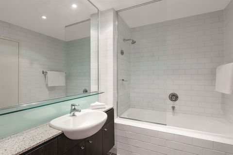 Adina Apartment Hotel Sydney Central - Holiday Sunshine Coast 6