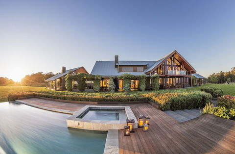 Spicers Peak Lodge - Sunshine Coast Tourism 2