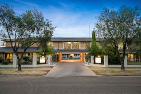 Garden City Motor Inn - Holiday Sunshine Coast 0