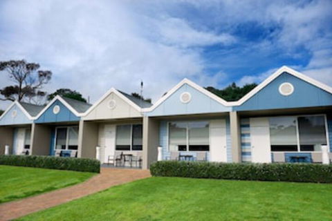 Sorrento Beach Motel - Sunshine Coast Tourism 0