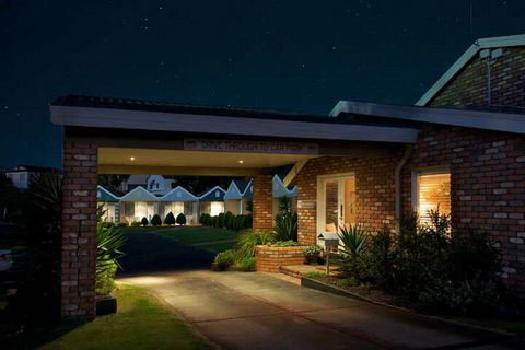 Sorrento Beach Motel - Sunshine Coast Tourism 1