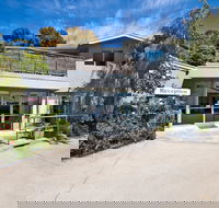 Lorne Bay View Motel - Sunshine Coast Tourism