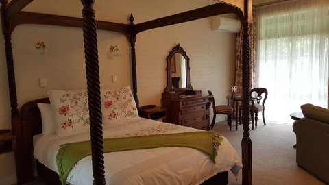 Victoria House Motor Inn - Holiday Sunshine Coast 4