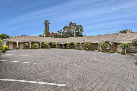 Bendigo Golden Square Motor Inn - Holiday Sunshine Coast 0
