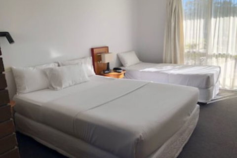 Matador Motor Inn - Holiday Sunshine Coast 0