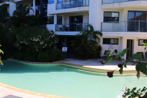 181 The Esplanade - Holiday Sunshine Coast 3