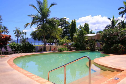 181 The Esplanade - Holiday Sunshine Coast 4