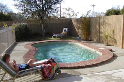 Country Home Motor Inn - Sunshine Coast Tourism 1