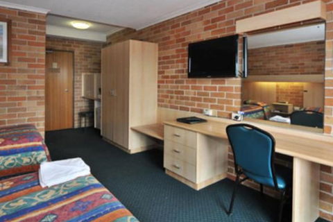 Windsor Terrace Motel - Holiday Sunshine Coast 2