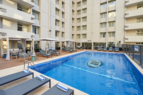 Parmelia Hilton Perth - Holiday Sunshine Coast 2