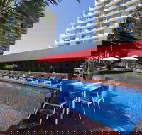 Royal On The Park - Holiday Sunshine Coast