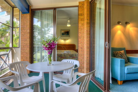 Vacation Village - Holiday Sunshine Coast 4