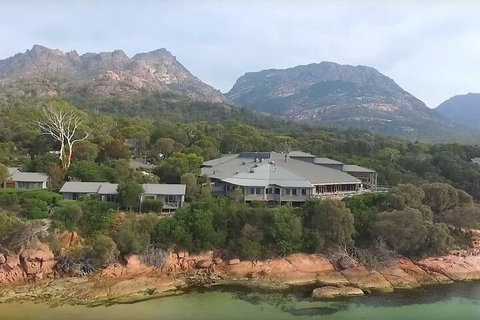 Freycinet Lodge - Holiday Sunshine Coast 3