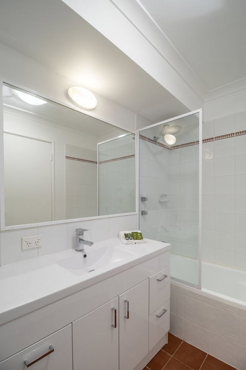 Hillarys Harbour Resort - Holiday Sunshine Coast 6