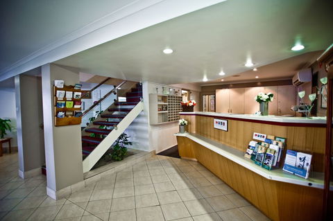 Centrepoint Motor Inn - Holiday Sunshine Coast 0