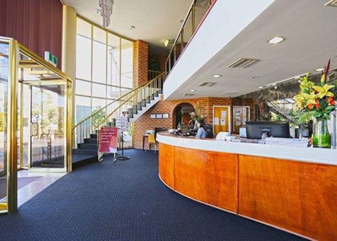 Quality Hotel Melbourne Airport - Sunshine Coast Tourism 4
