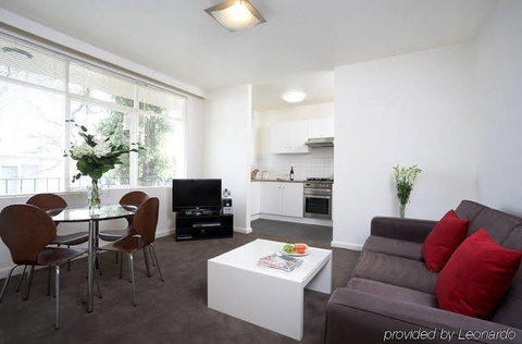 Caroline Serviced Apartments South Yarra - Holiday Sunshine Coast 1