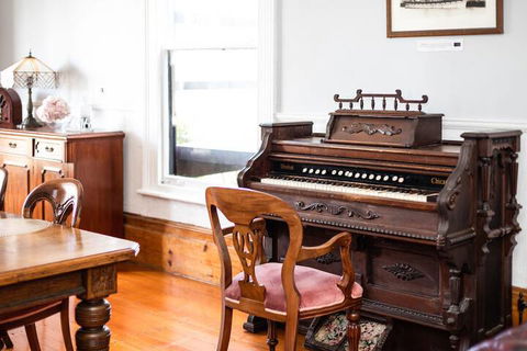 The Dragonfly Inn - Holiday Sunshine Coast 6