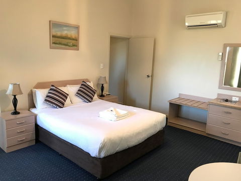 Orange Motor Lodge - Holiday Sunshine Coast 4