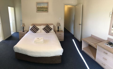 Orange Motor Lodge - Holiday Sunshine Coast 6