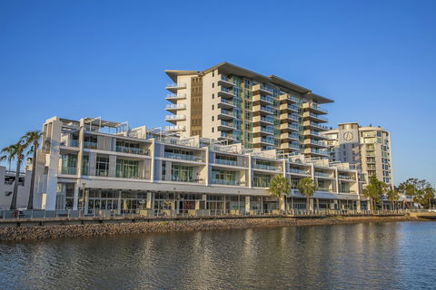 M1 Resort Maroochydore - Holiday Sunshine Coast 0