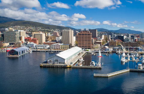 Somerset On The Pier Hobart - Holiday Sunshine Coast 1