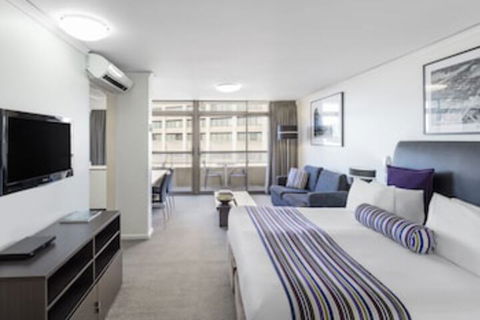 Oaks Sydney Hyde Park Suites - Holiday Sunshine Coast 0
