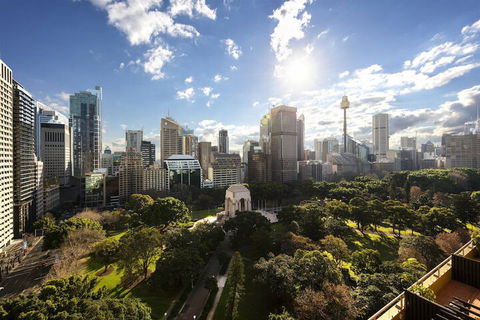 Oaks Sydney Hyde Park Suites - Holiday Sunshine Coast 1