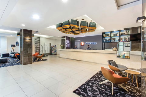 Travelodge Hotel Sydney Wynyard - Holiday Sunshine Coast 6
