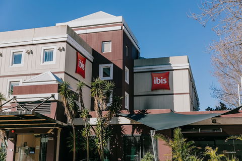 Ibis Newcastle - Holiday Sunshine Coast 0