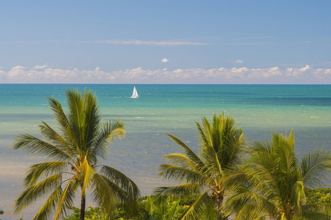 On The Beach Holiday Apartments - Sunshine Coast Tourism 1