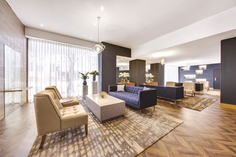Vibe Hotel Sydney - Sunshine Coast Tourism 4