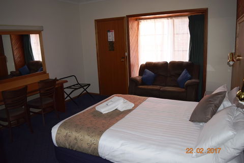 Early Australian Motor Inn - Holiday Sunshine Coast 6