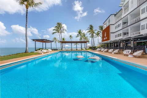 Coral Sea Marina Resort - Holiday Sunshine Coast 3