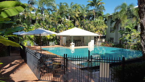 Cayman Villas - Sunshine Coast Tourism 2