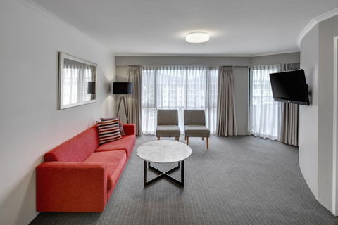 Adina Serviced Apartments Canberra James Court - Holiday Sunshine Coast 2