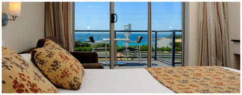 Beachfront At Bicheno - Holiday Sunshine Coast 6