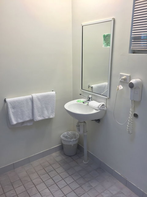 Value Inn - Sunshine Coast Tourism 4