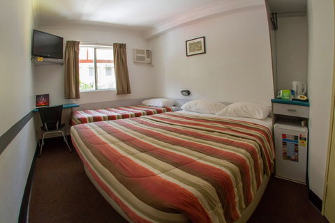 Value Inn - Sunshine Coast Tourism 6