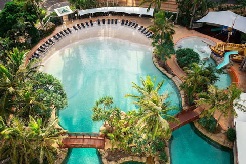 Mantra Crown Towers - Holiday Sunshine Coast 2