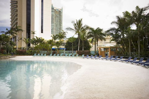 Mantra Crown Towers - Holiday Sunshine Coast 5
