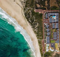 Smiths Beach Resort - Holiday Sunshine Coast