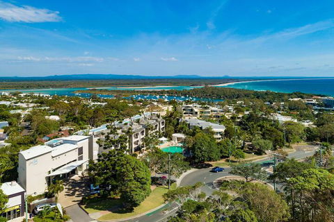 Noosa Blue Resort - Sunshine Coast Tourism 1
