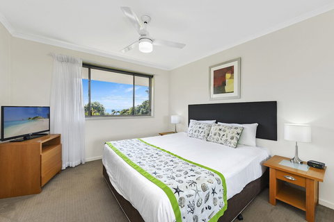 Flynns Beach Resort - Sunshine Coast Tourism 3