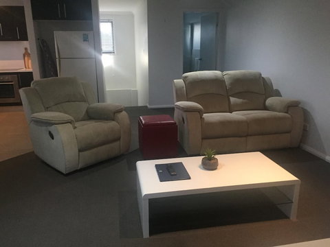 Macquarie Barracks Motor Inn - Sunshine Coast Tourism 6