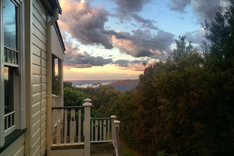 Moments Mountain Retreat - Holiday Sunshine Coast 5