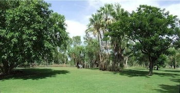 Territory Manor Motel & Caravan Park - Holiday Sunshine Coast 5