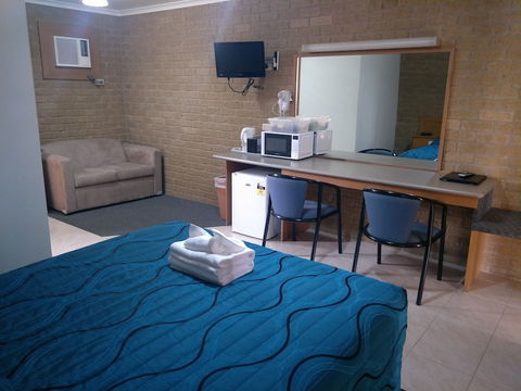 Darling Junction Motor Inn Wentworth - Sunshine Coast Tourism 5