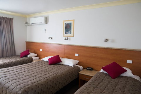 Scone Motor Inn - Holiday Sunshine Coast 7